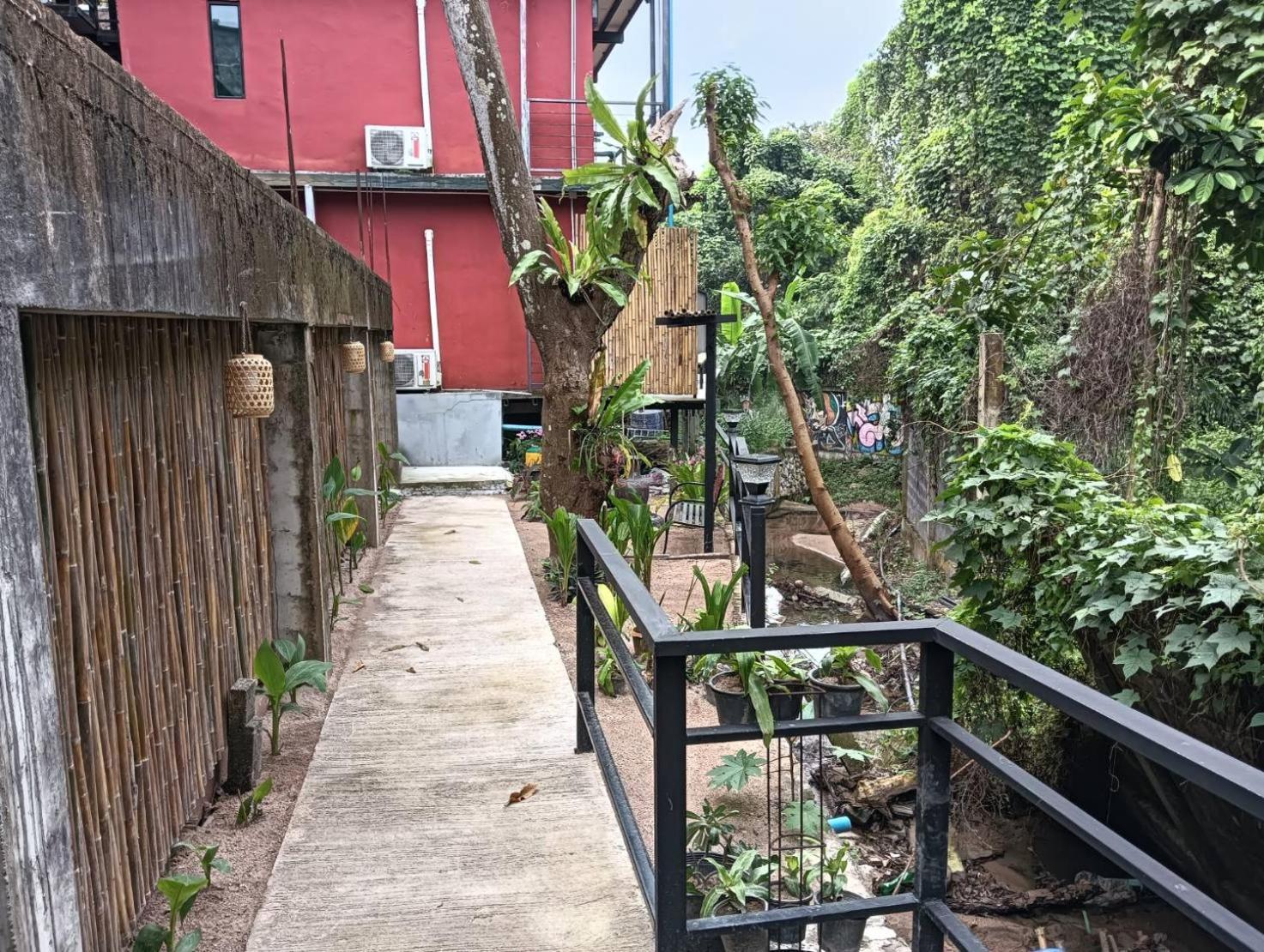 White Jail At Koh Tao Hostel Ko Tao Exterior foto